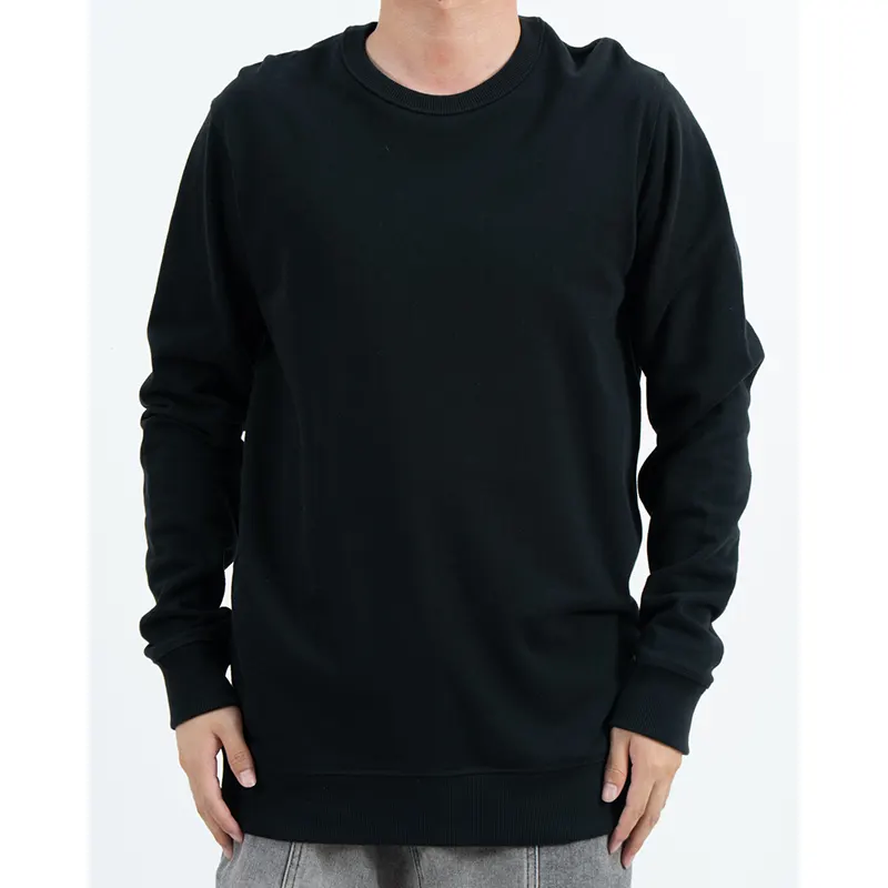 Musta Regular Fit Crew Neck -neulepaita, jossa resorihihansuut ja helma
