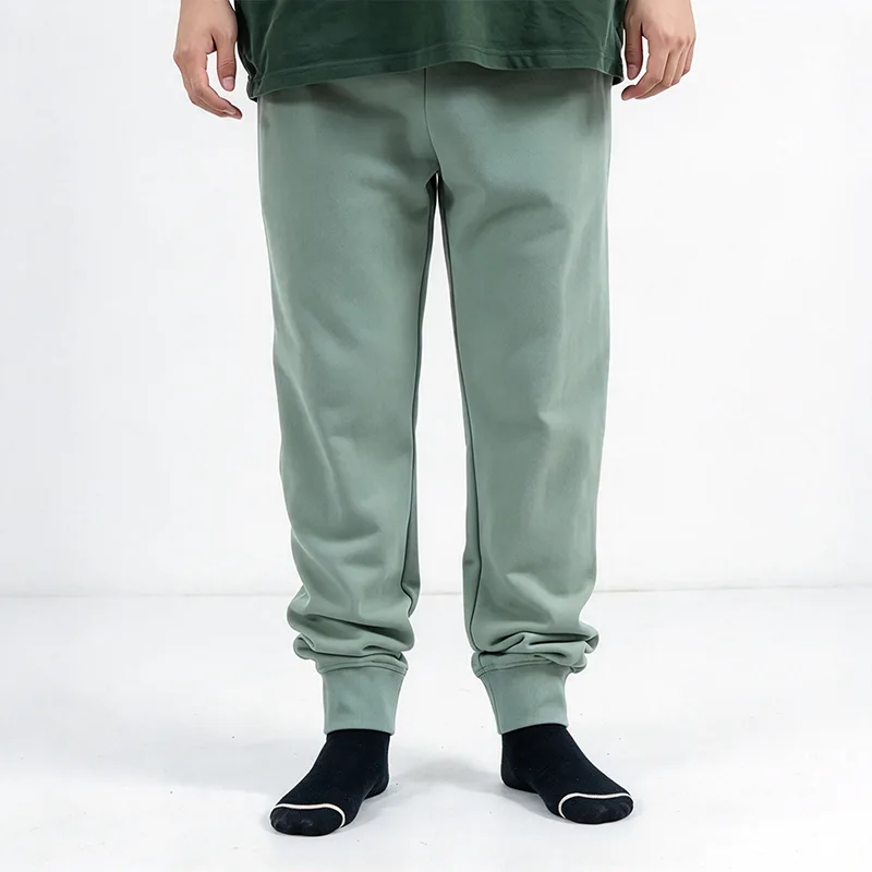 Sage Green Jogger -housut uurretuilla nilkkahihansuilla